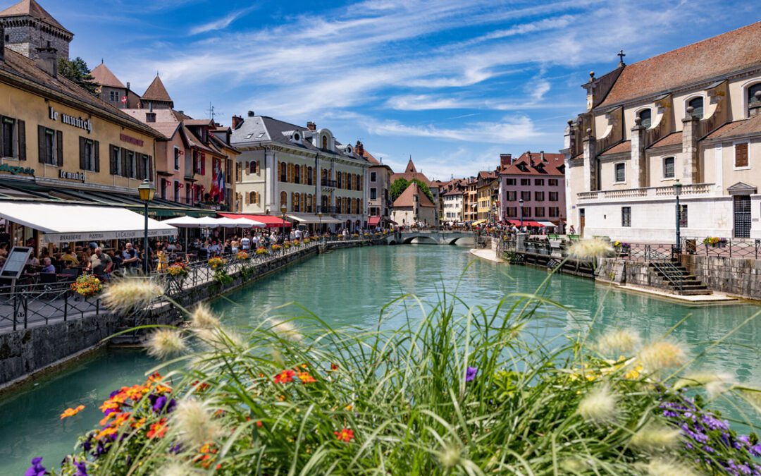 Délégation Auvergne-Rhône-Alpes: visite guidée du vieil Annecy et du Château de Montrottier